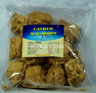 MM Bakery Cashew Macaroon